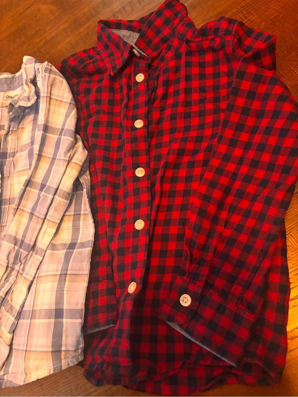 OshKosh B'gosh Button-Up Shirts